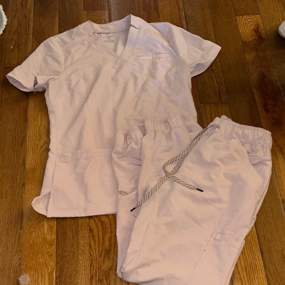 JAANUU Light Pink Scrub Set